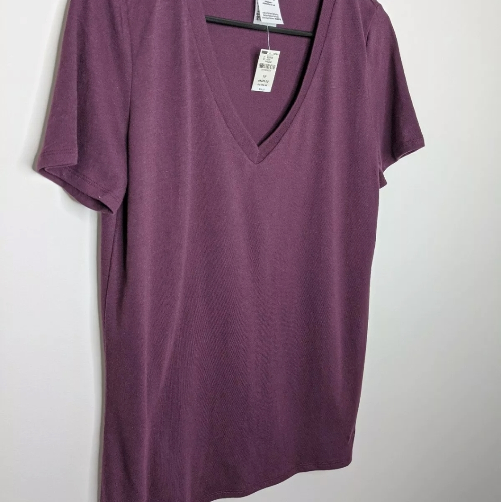 New Victoria's Secret Burgundy T-Shirt Small - Picture 7 of 8